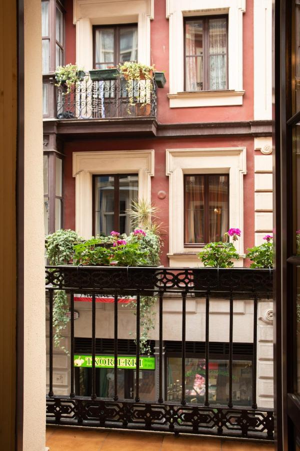Acogedor Apartamento En El Centro Del Casco Viejo Daire Bilbao Dış mekan fotoğraf
